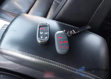 2015 Jeep Grand Cherokee High Altitude z USA, uszkodzony, nr VIN 1C4RJFCG9FC110858